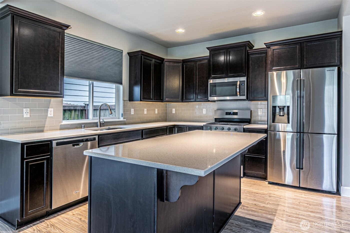 917 NE Burton Ray Street NE, Lacey, WA 98516