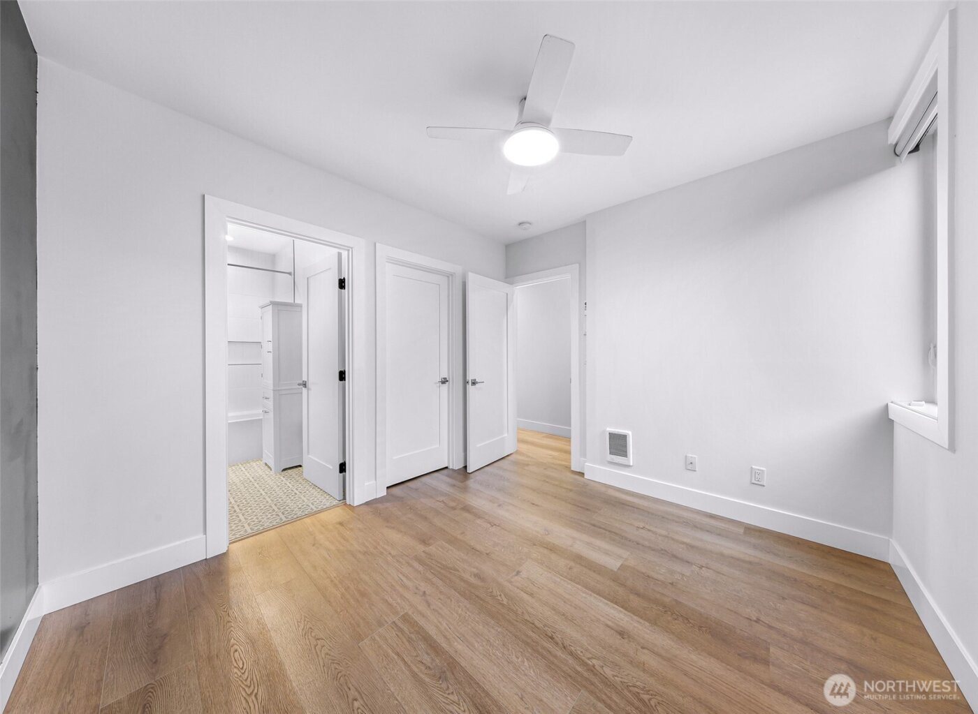 341 NW 90th Street #B, Seattle, WA 98117