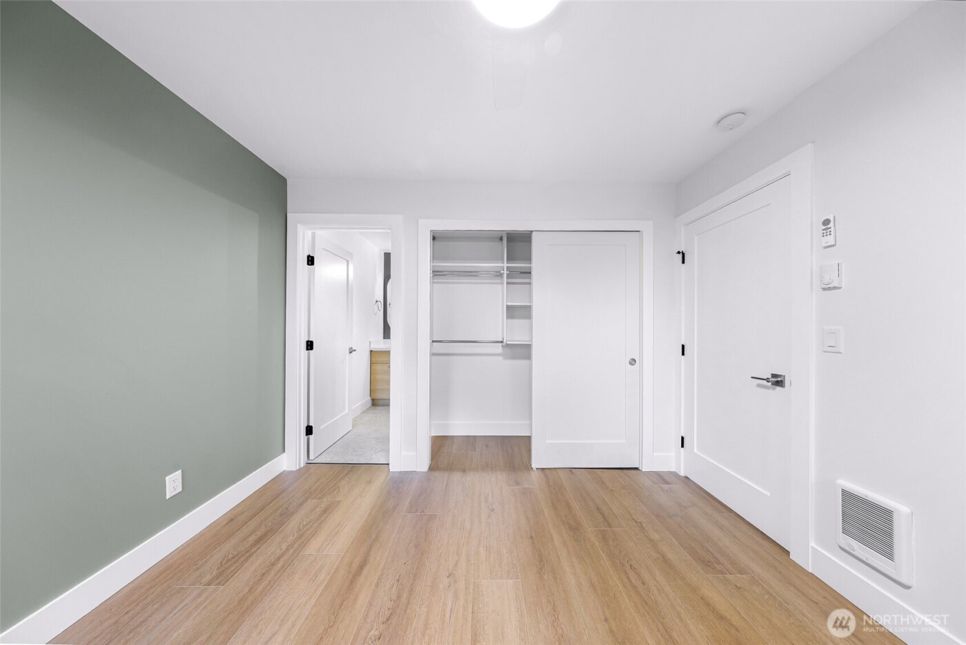 341 NW 90th Street #B, Seattle, WA 98117