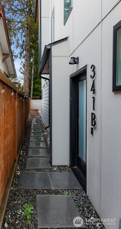 341 NW 90th Street #B, Seattle, WA 98117 - Photo 2