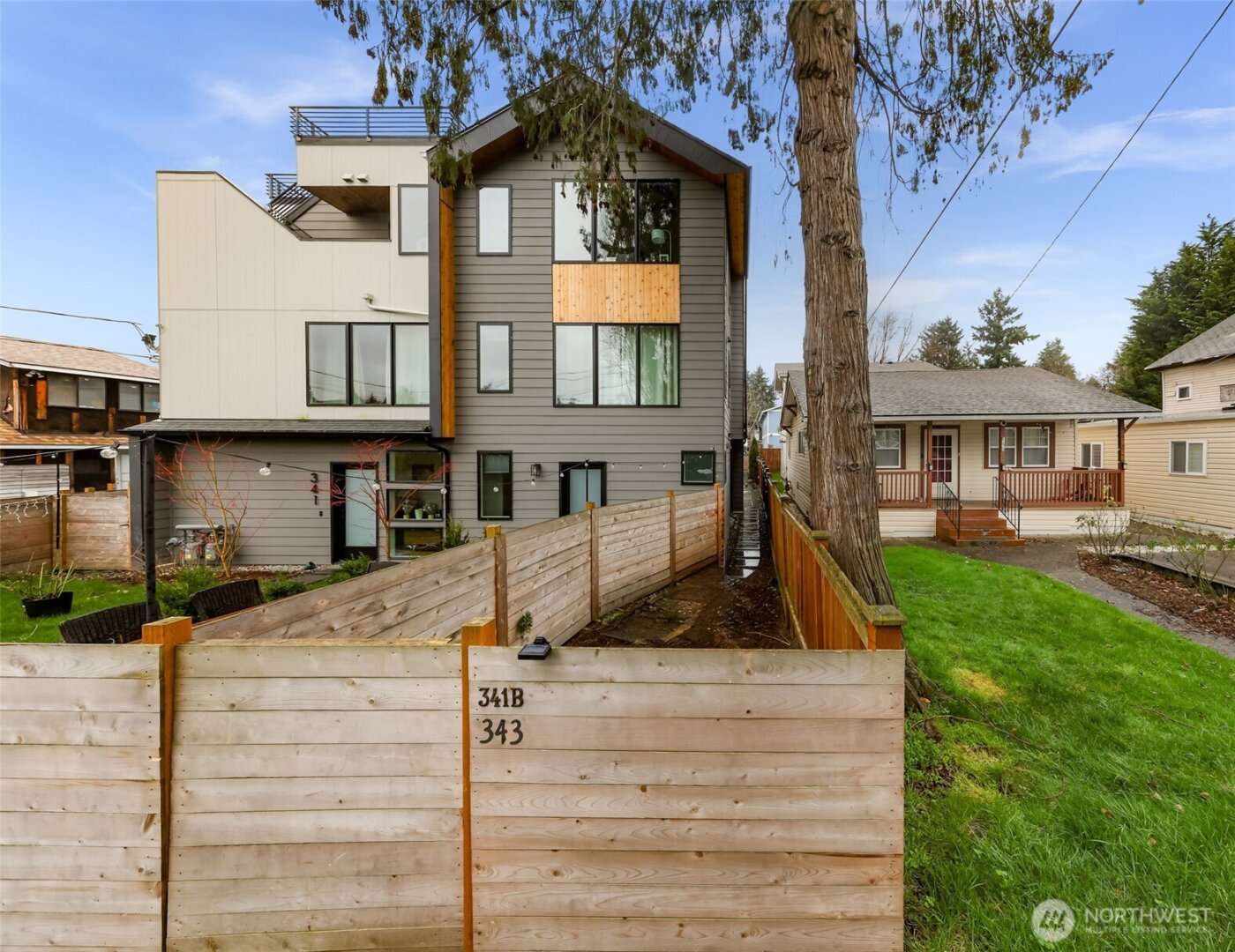 341 NW 90th Street #B, Seattle, WA 98117