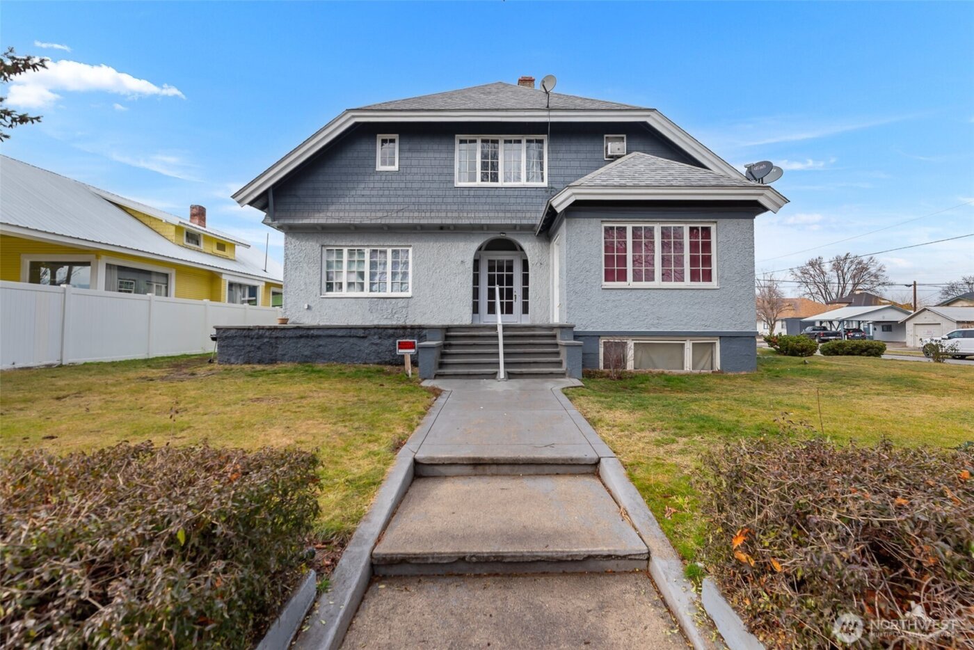 600 Douglas Street , Wenatchee, WA 98801