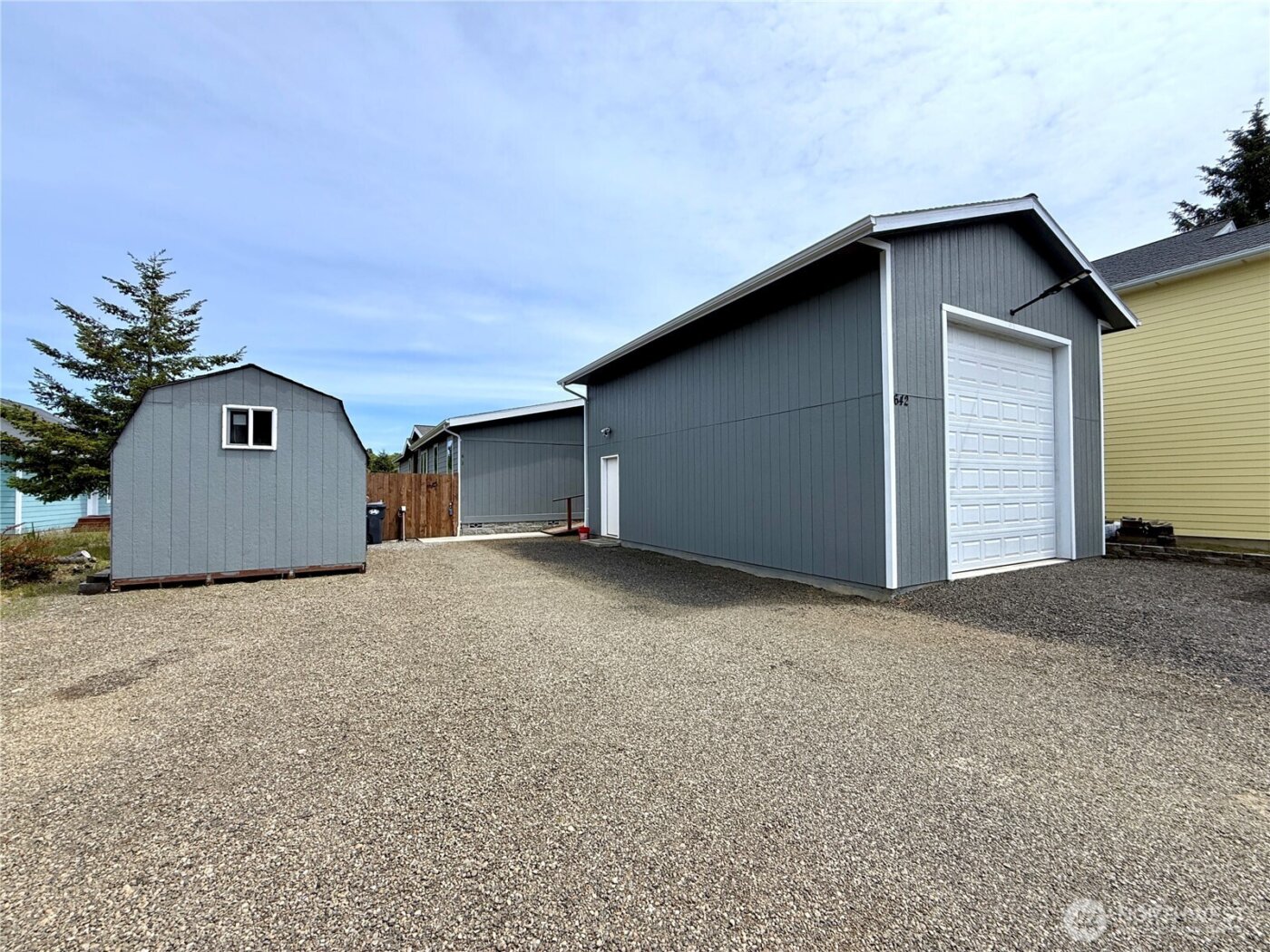 642 Weatherwax Loop NE, Ocean Shores, WA 98569