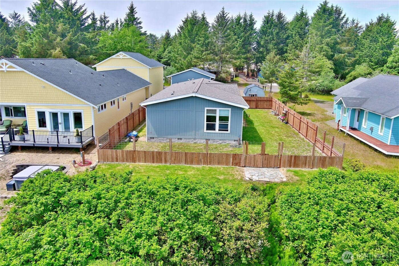 642 Weatherwax Loop NE, Ocean Shores, WA 98569