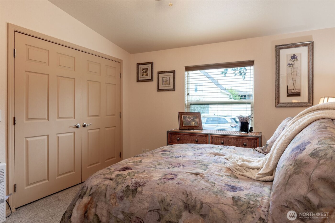 600 NE Lincoln Road #4, Poulsbo, WA 98370