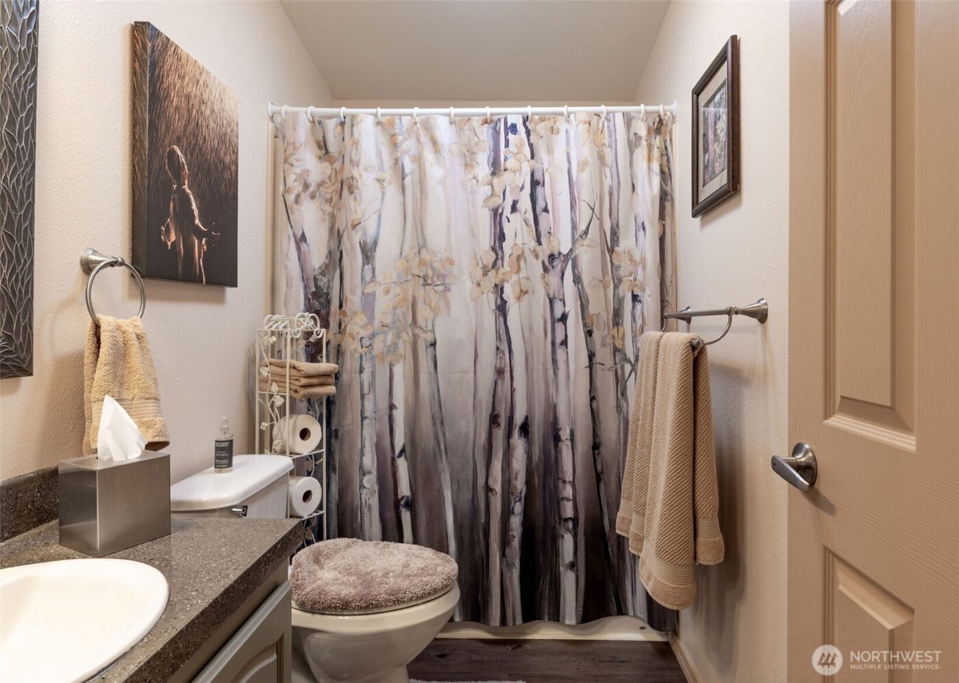 600 NE Lincoln Road #4, Poulsbo, WA 98370