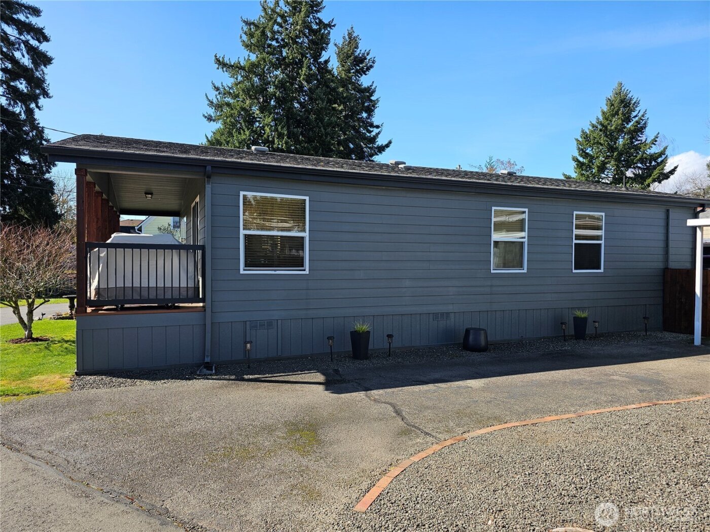 600 NE Lincoln Road #4, Poulsbo, WA 98370