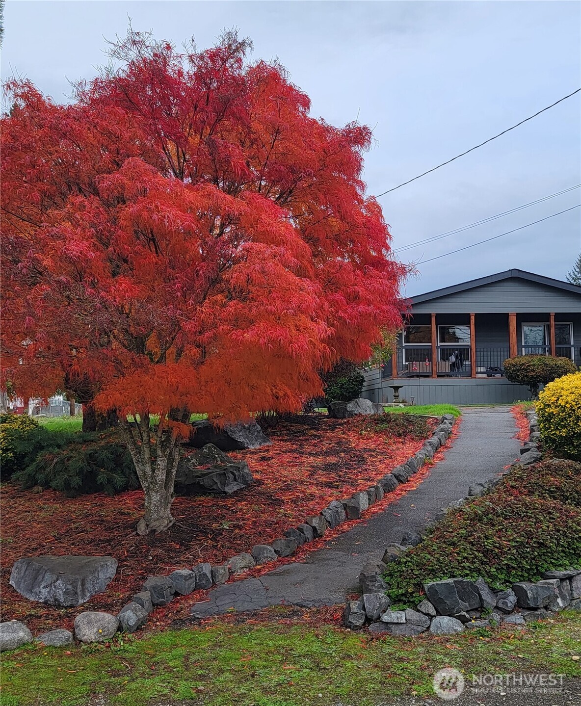 600 NE Lincoln Road #4, Poulsbo, WA 98370