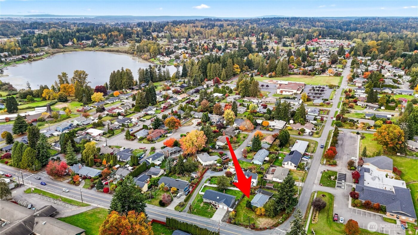 1302 Pine Avenue , Snohomish, WA 98290-1822