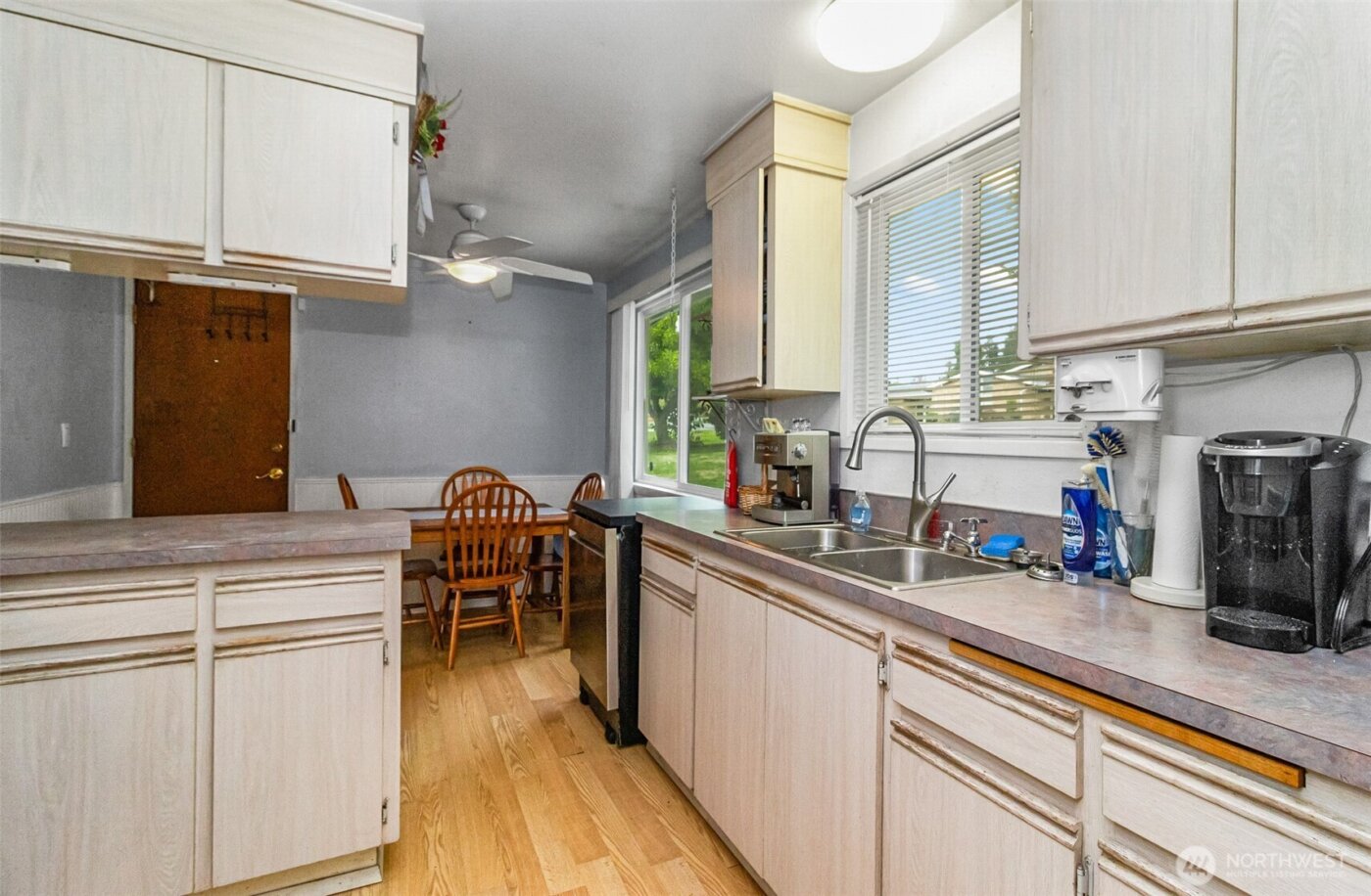 1302 Pine Avenue , Snohomish, WA 98290-1822