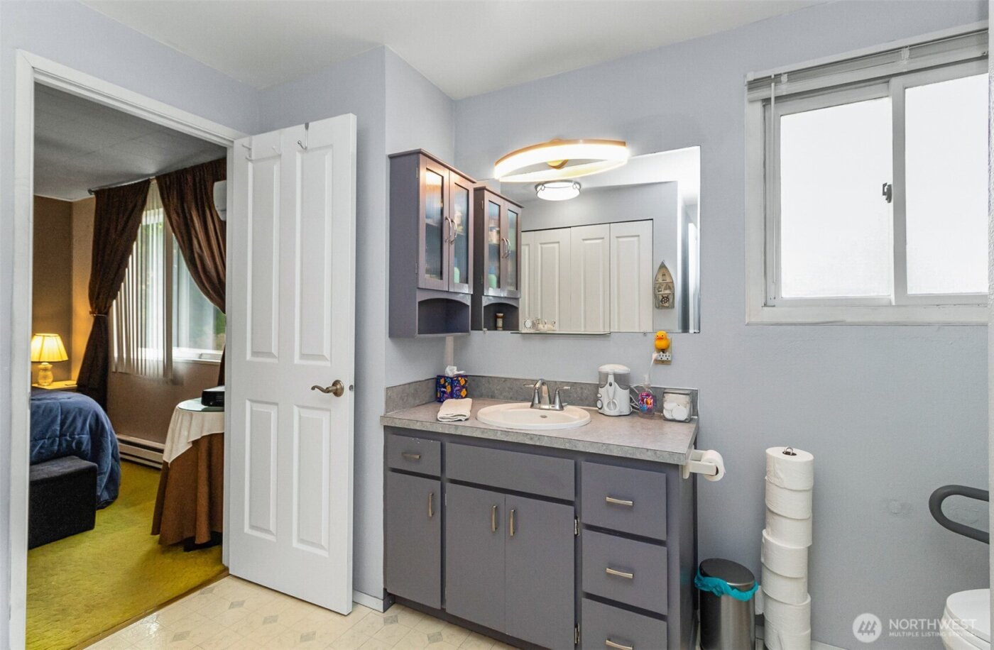 1302 Pine Avenue , Snohomish, WA 98290-1822