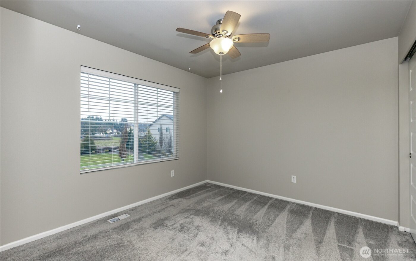 3122 15th Avenue NW, Puyallup, WA 98371