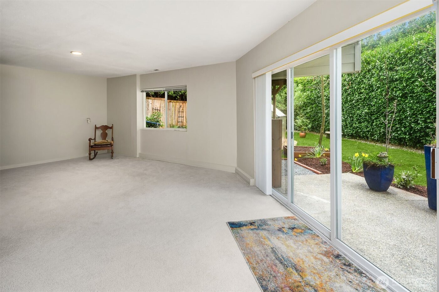 16811 10th Avenue SW, Normandy Park, WA 98166