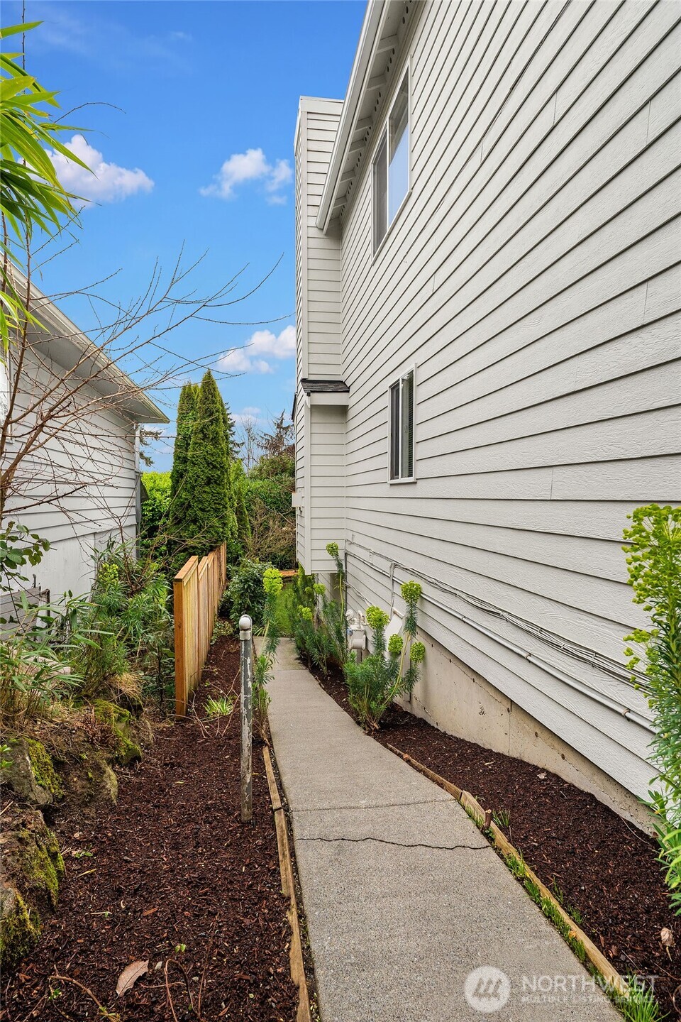 16811 10th Avenue SW, Normandy Park, WA 98166