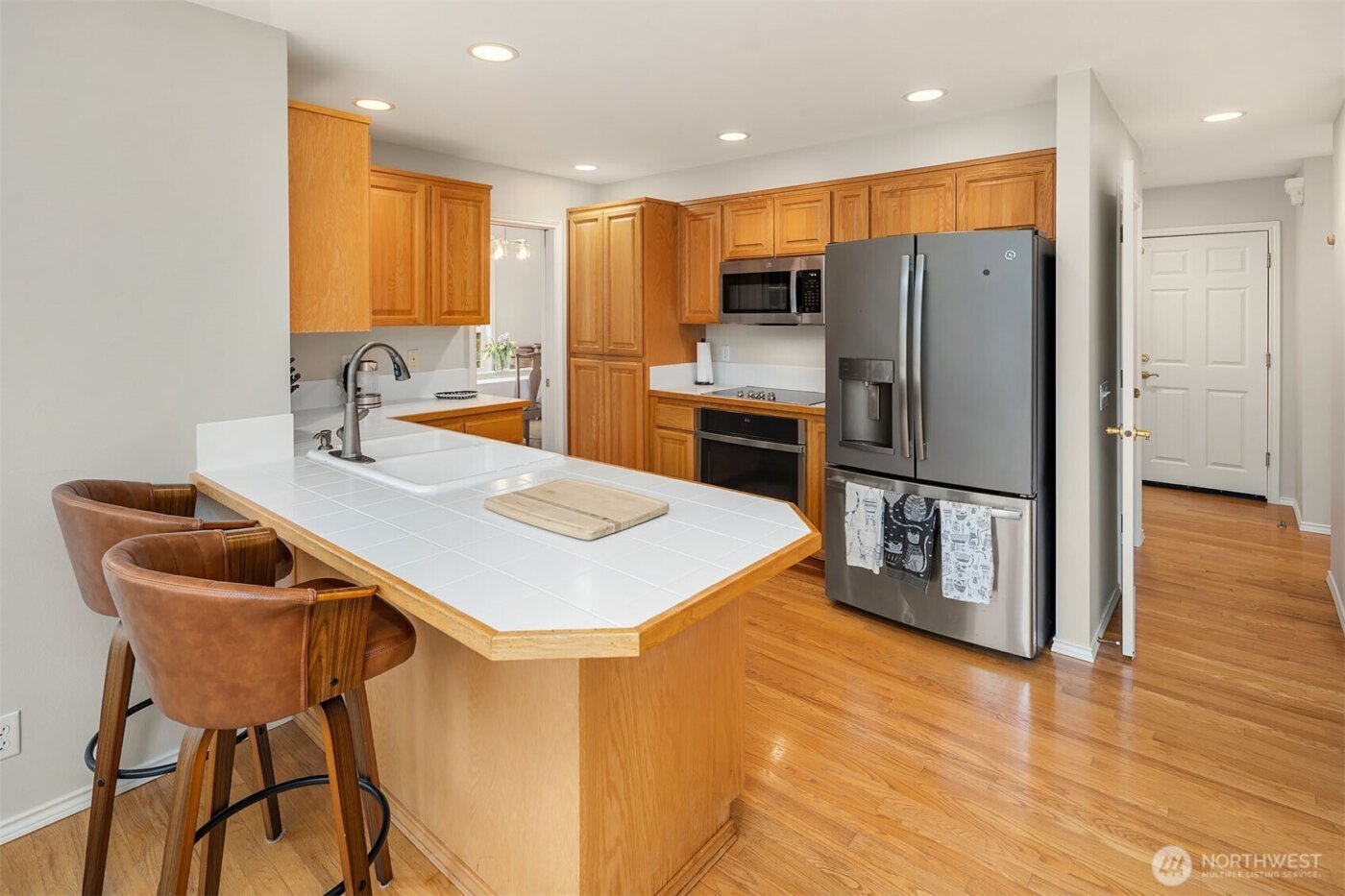 16811 10th Avenue SW, Normandy Park, WA 98166