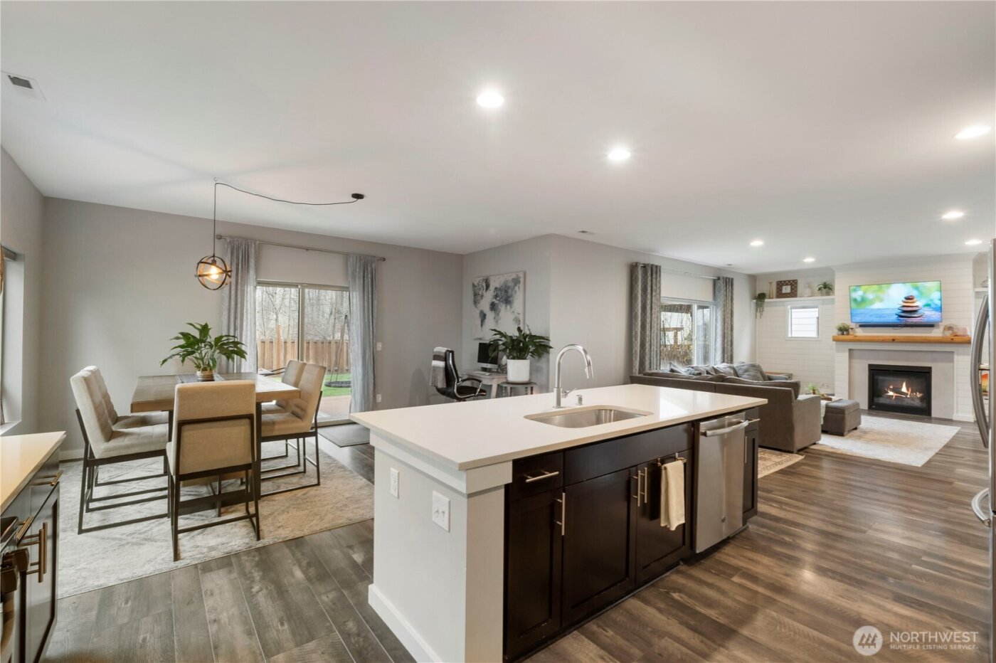 329 S Spruce Street , Buckley, WA 98321