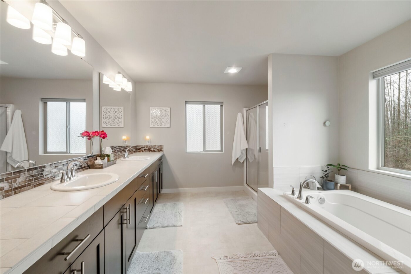 329 S Spruce Street , Buckley, WA 98321