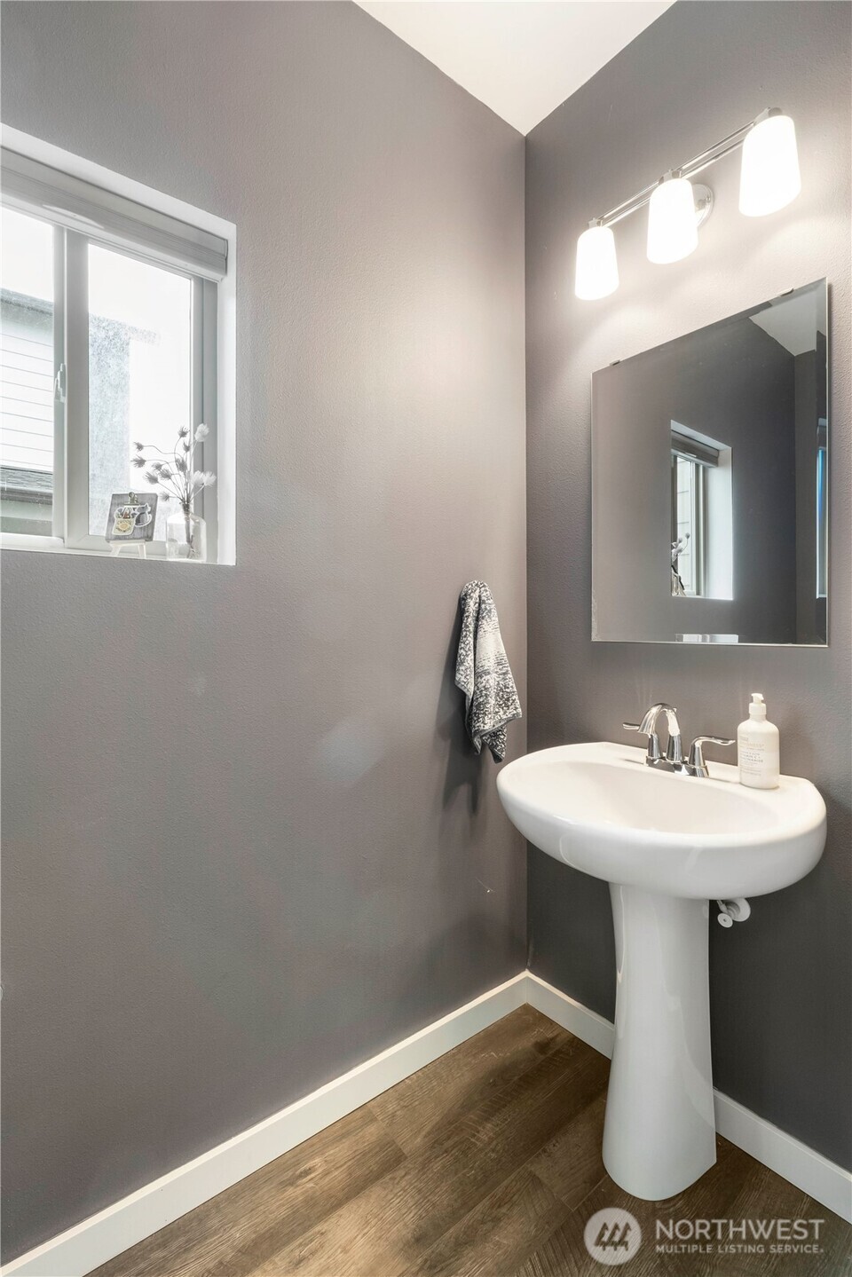 329 S Spruce Street , Buckley, WA 98321