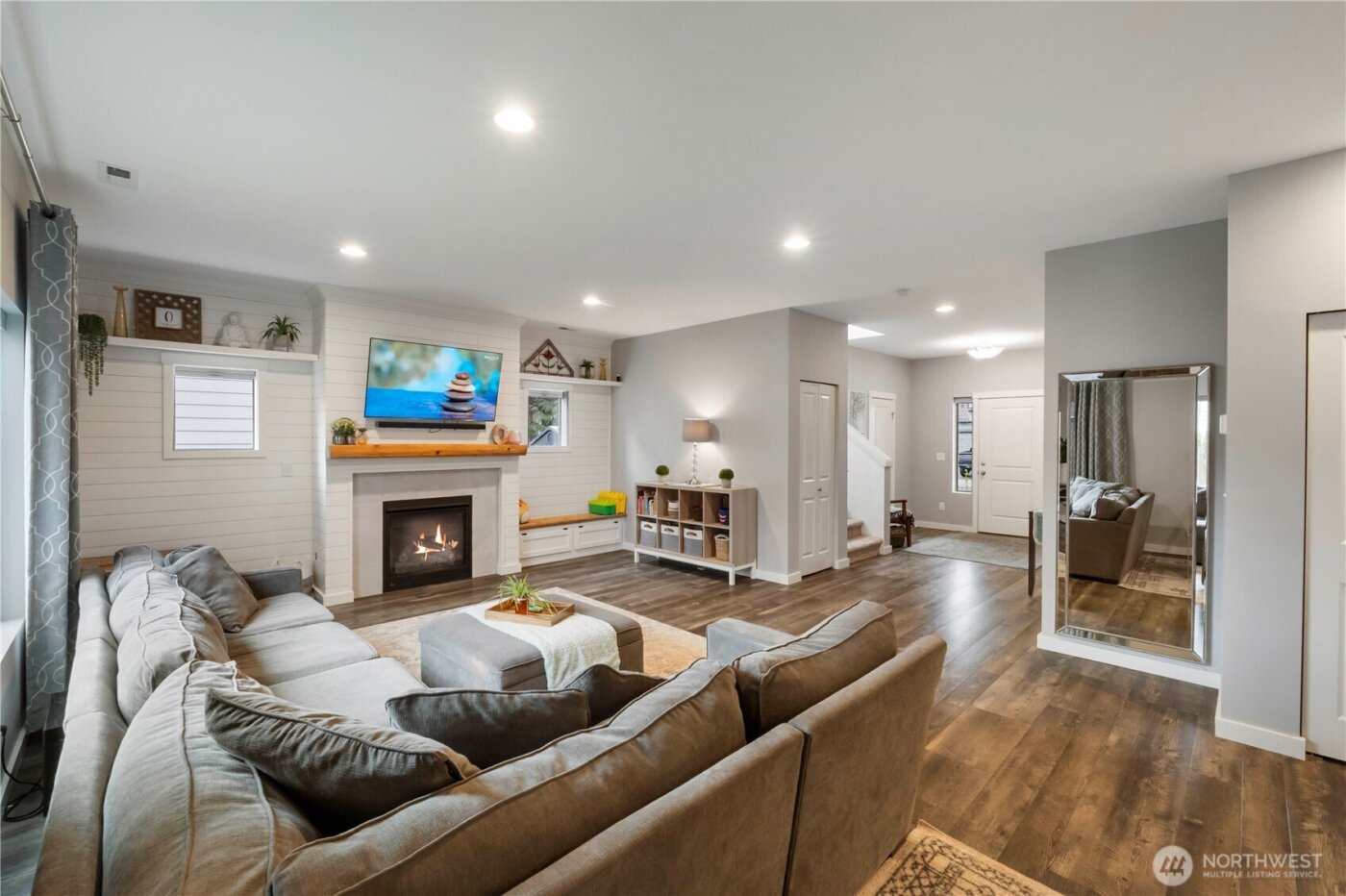 329 S Spruce Street , Buckley, WA 98321