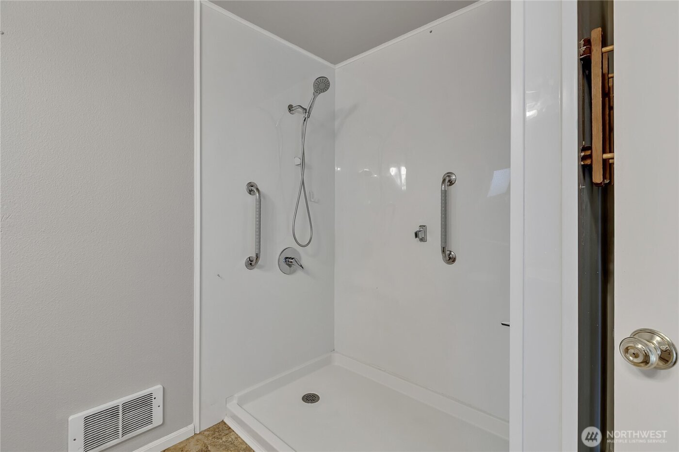 3409 99th Avenue E, Edgewood, WA 98371