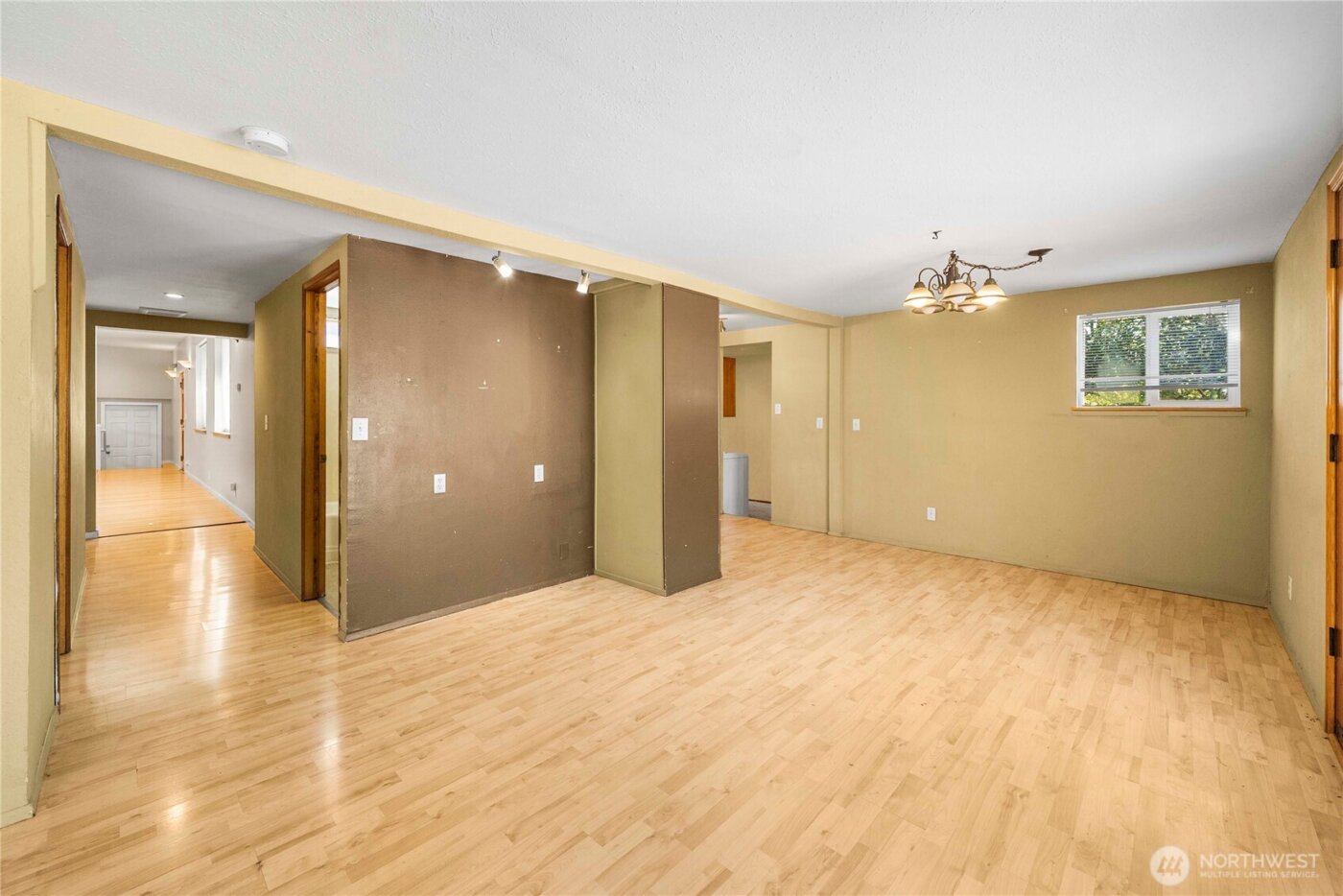 17551 12th Avenue NE, Shoreline, WA 98155-3714