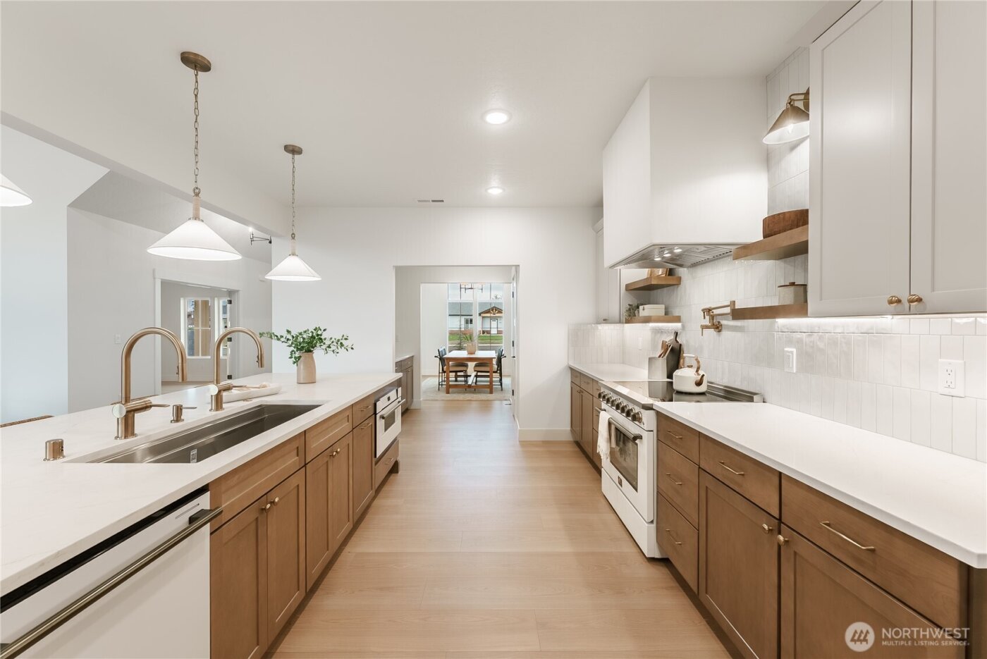 511 SW 12th , College Place, WA 99324
