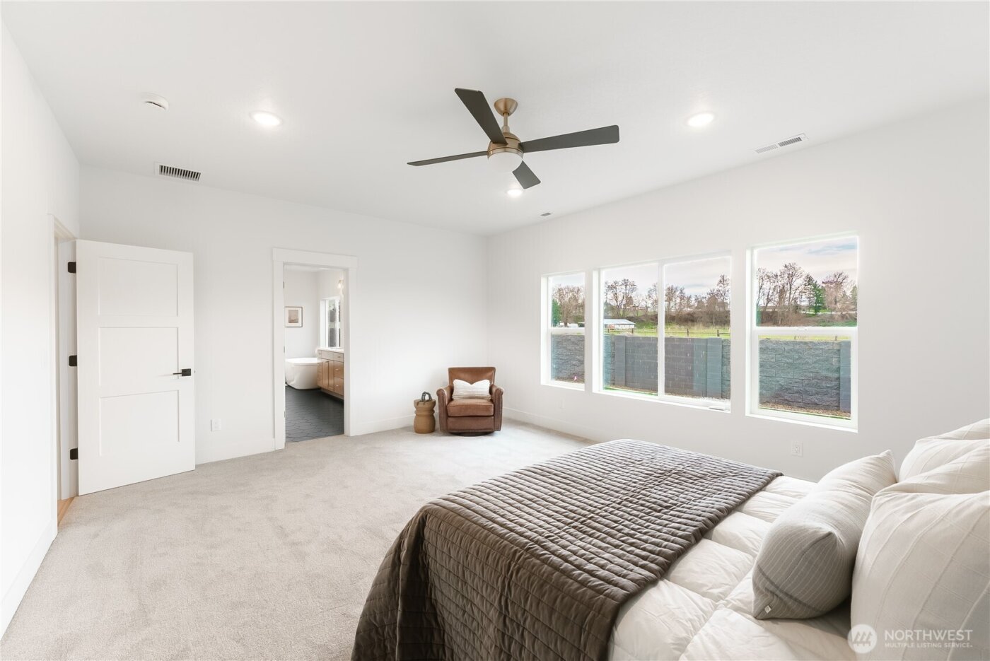 511 SW 12th , College Place, WA 99324