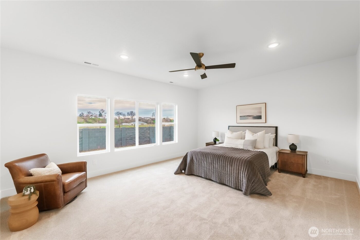 511 SW 12th , College Place, WA 99324