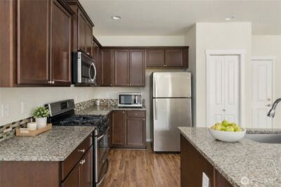 2412 Burlwood Street NE, Lacey, WA 98516 - Photo 3