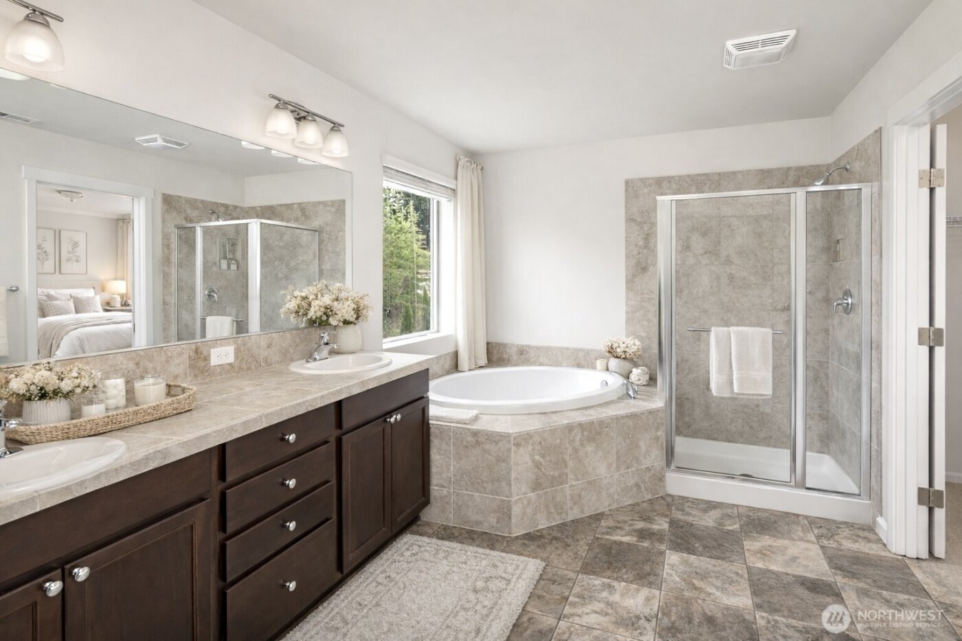 2412 Burlwood Street NE, Lacey, WA 98516