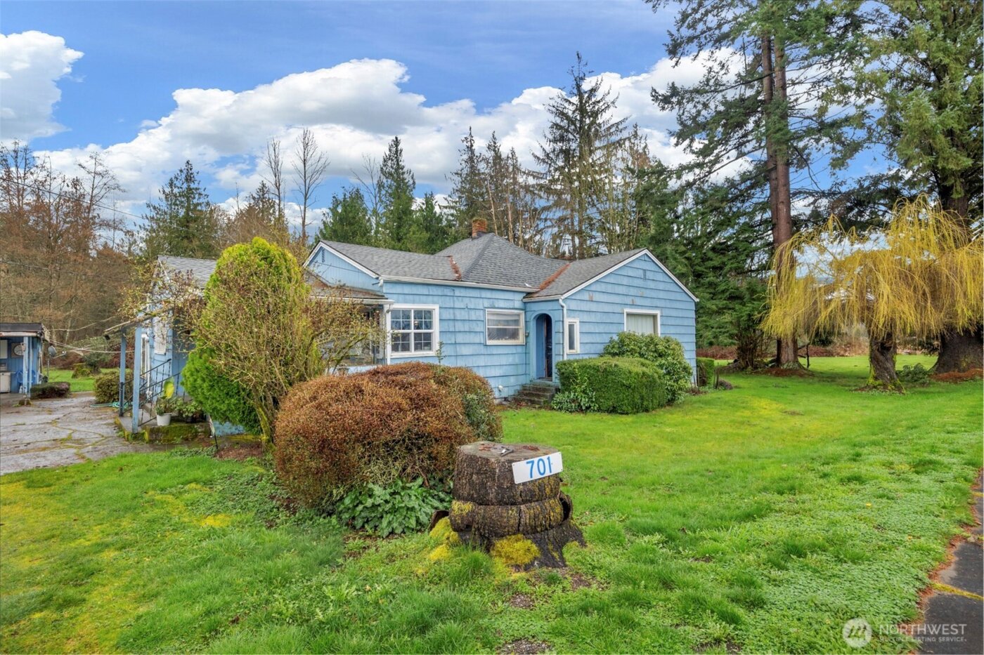 701 N Fruitdale Road , Sedro Woolley, WA 98284