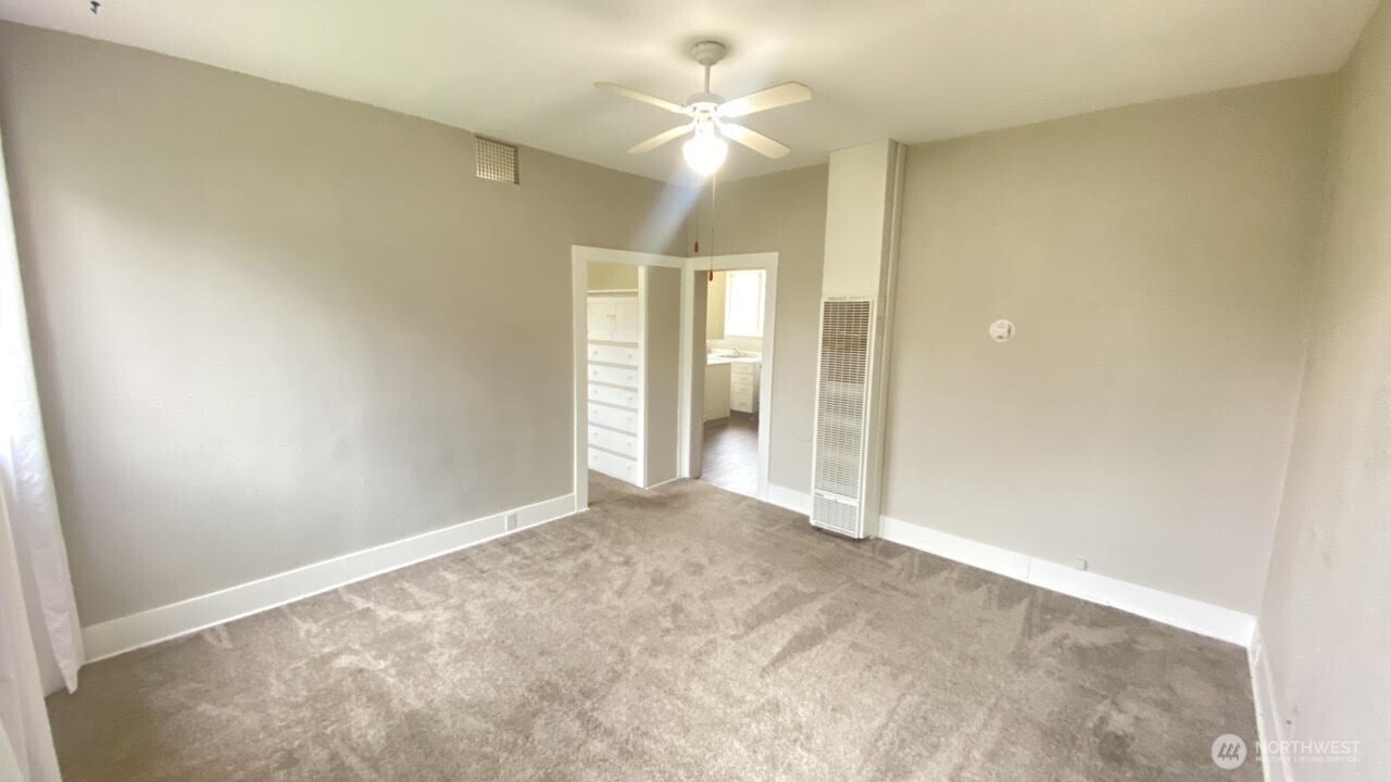 3116 3118 N 8th Street , Tacoma, WA 98406