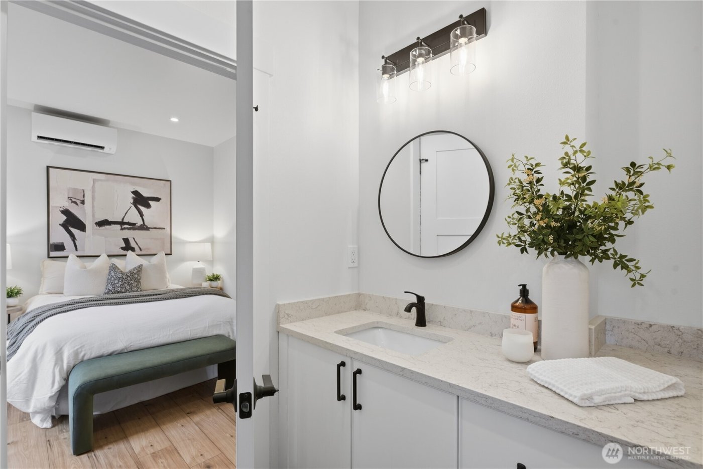 2623 SW Yancy Street , Seattle, WA 98126