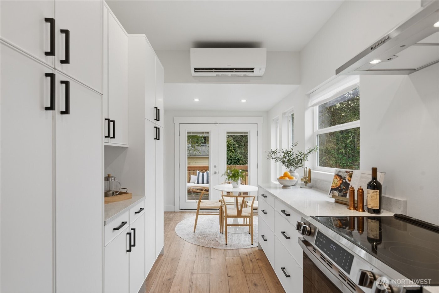 2623 SW Yancy Street , Seattle, WA 98126