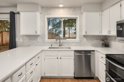 12008 SE 218th Place , Kent, WA 98031 - Photo 11
