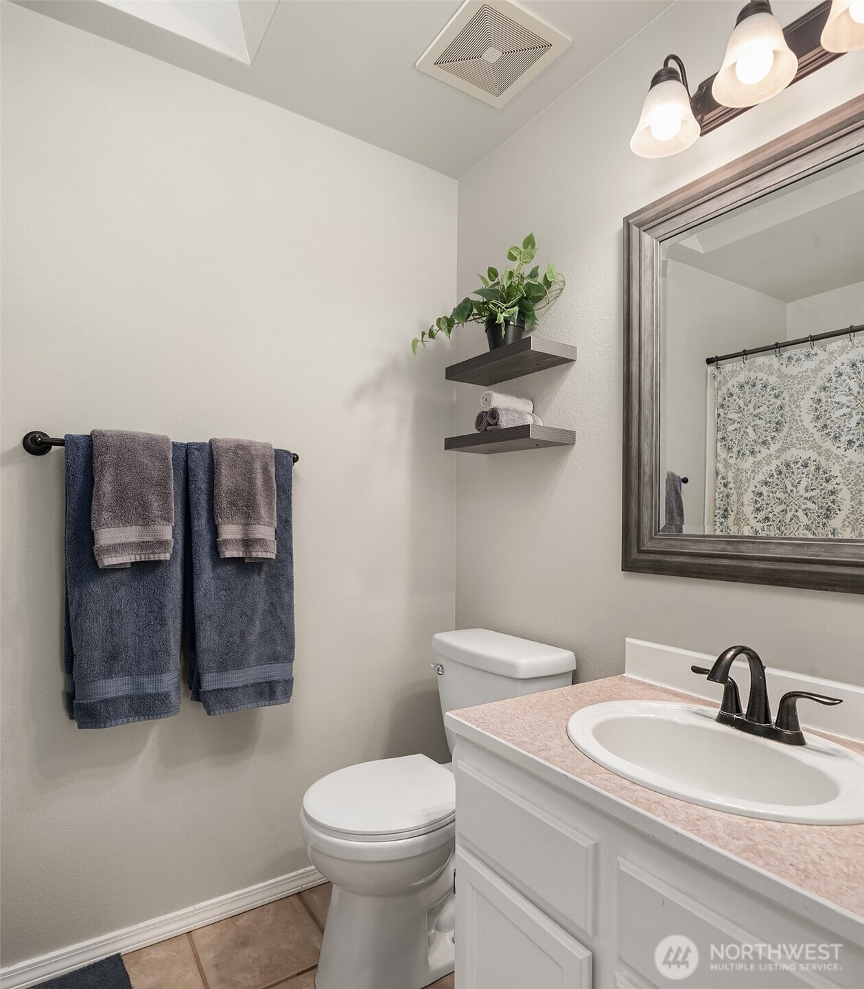 12008 SE 218th Place , Kent, WA 98031