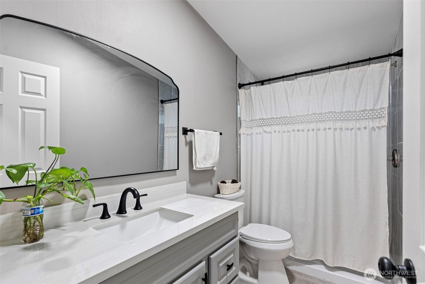 13719 12th Avenue S #12, Tacoma, WA 98444