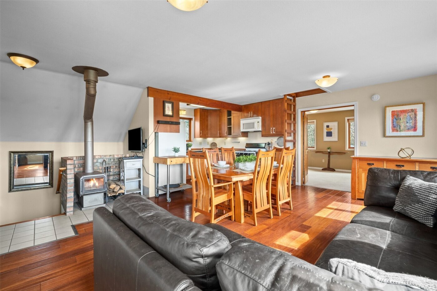 411 E Axton Road , Bellingham, WA 98226