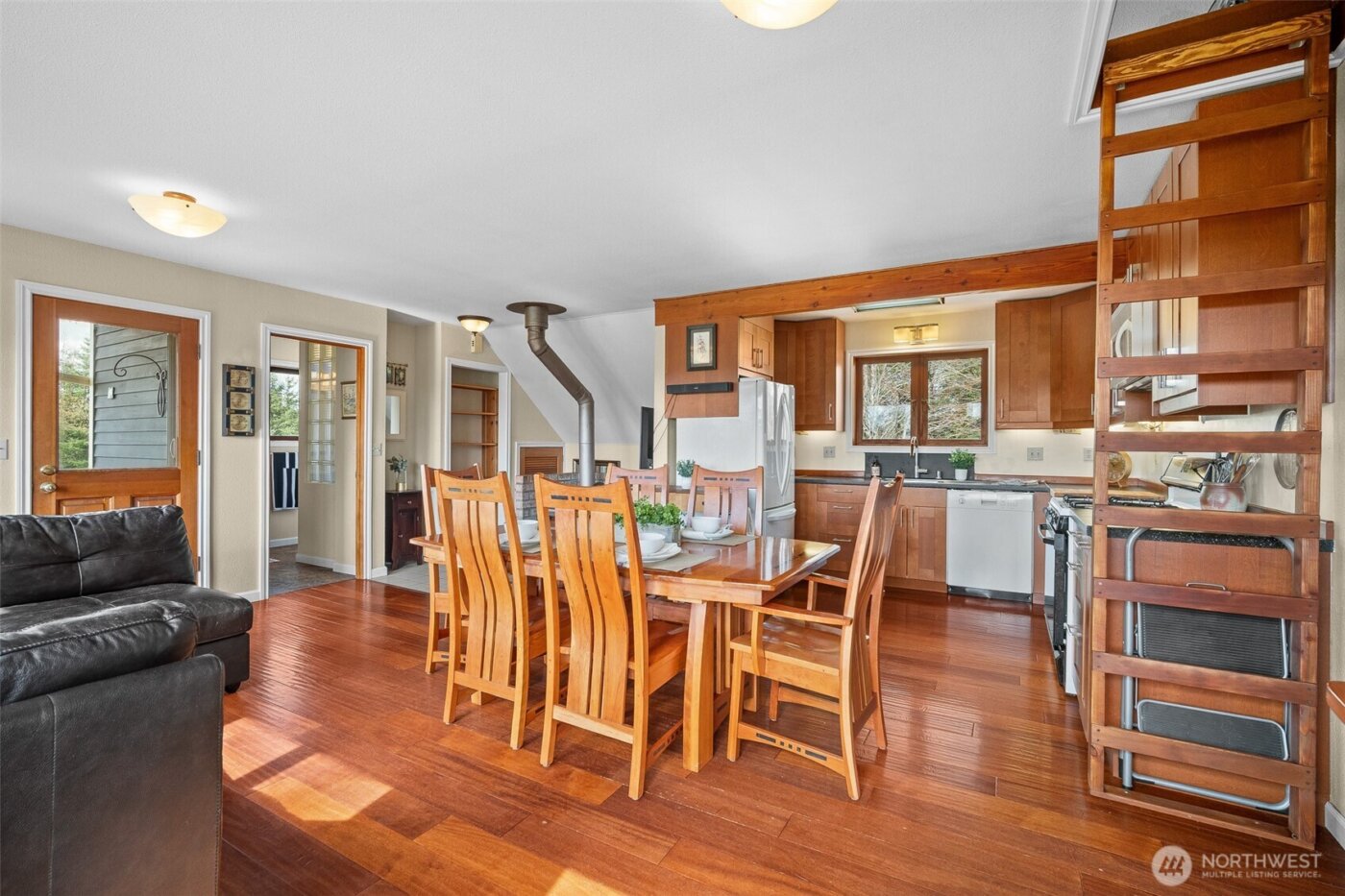 411 E Axton Road , Bellingham, WA 98226