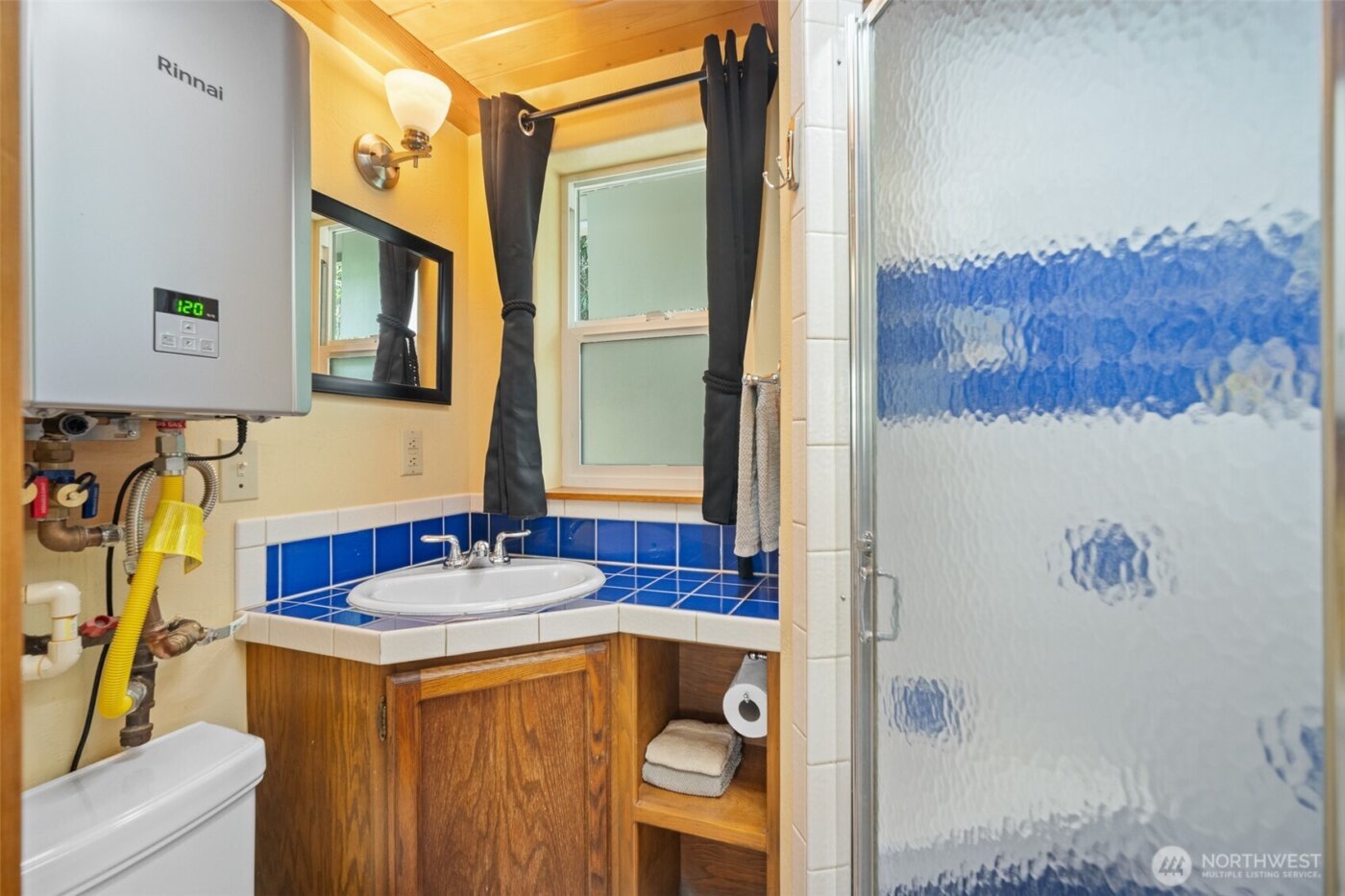 411 E Axton Road , Bellingham, WA 98226