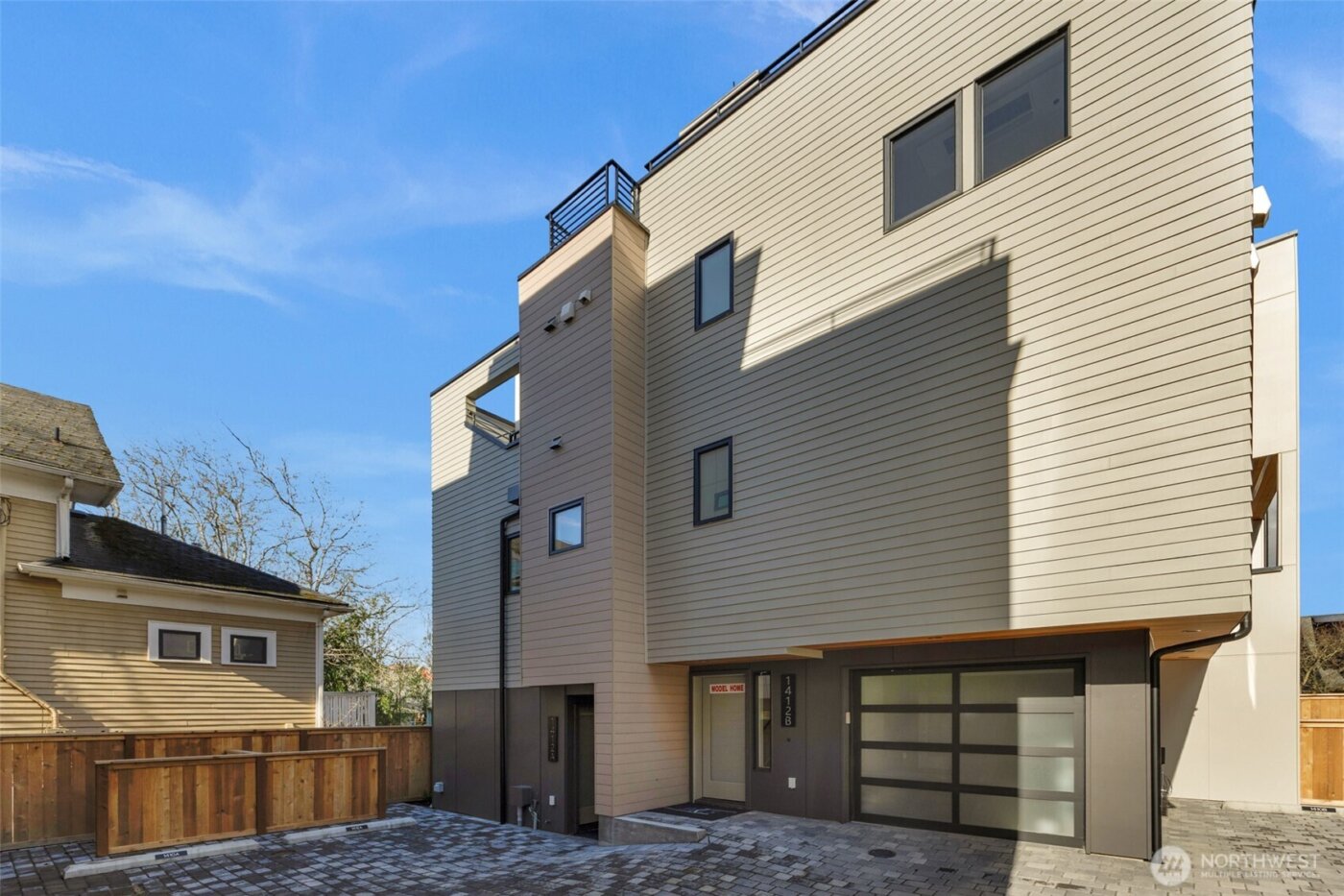 1412 N 47th Street #A, Seattle, WA 98103