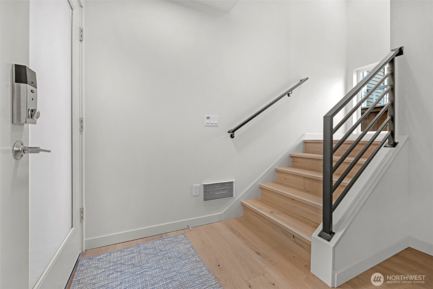 1412 N 47th Street #A, Seattle, WA 98103