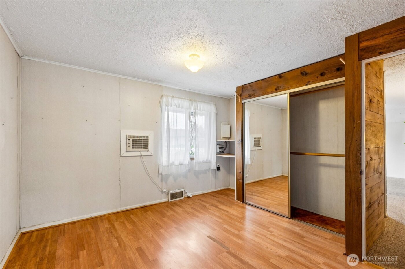 23906 60th Avenue W, Mountlake Terrace, WA 98043