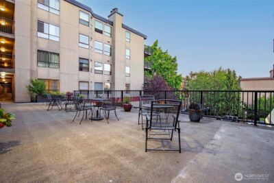 410 W Roy Street #E101, Seattle, WA 98119 - Photo 31