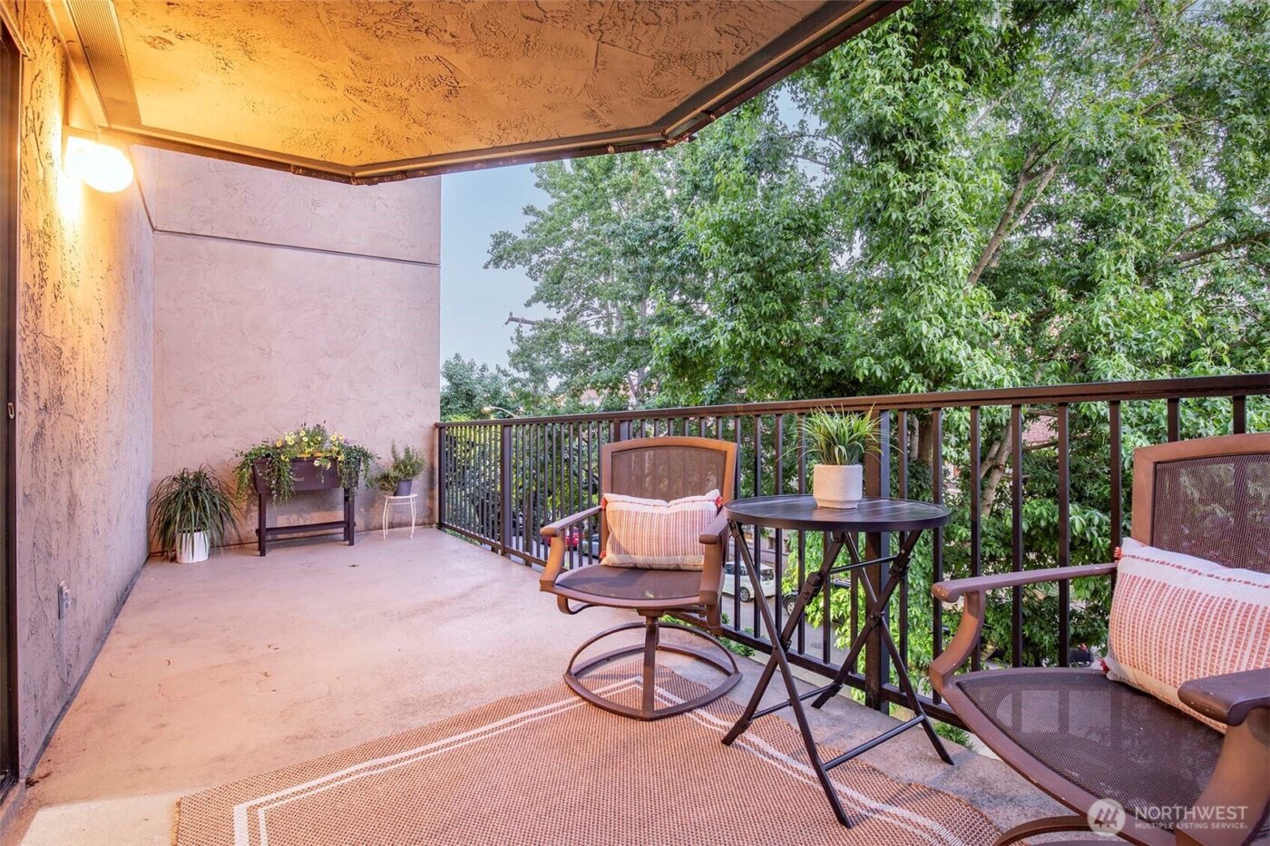 410 W Roy Street #E101, Seattle, WA 98119