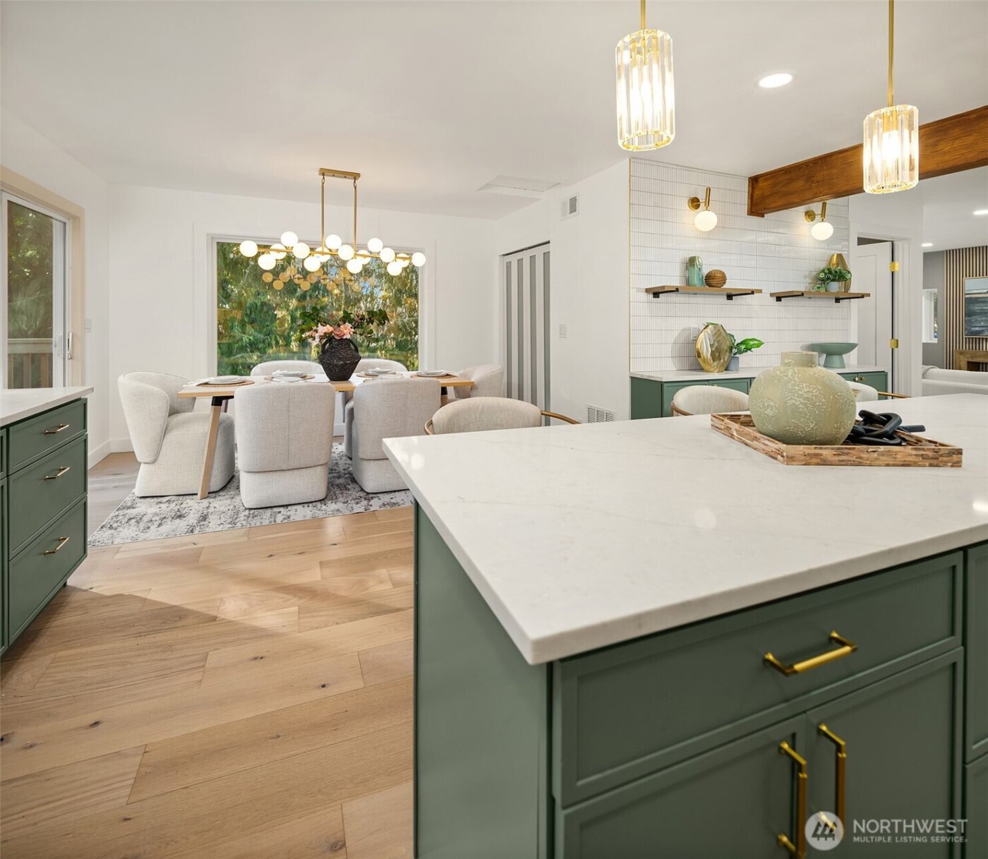 701 10th Street , Mukilteo, WA 98275