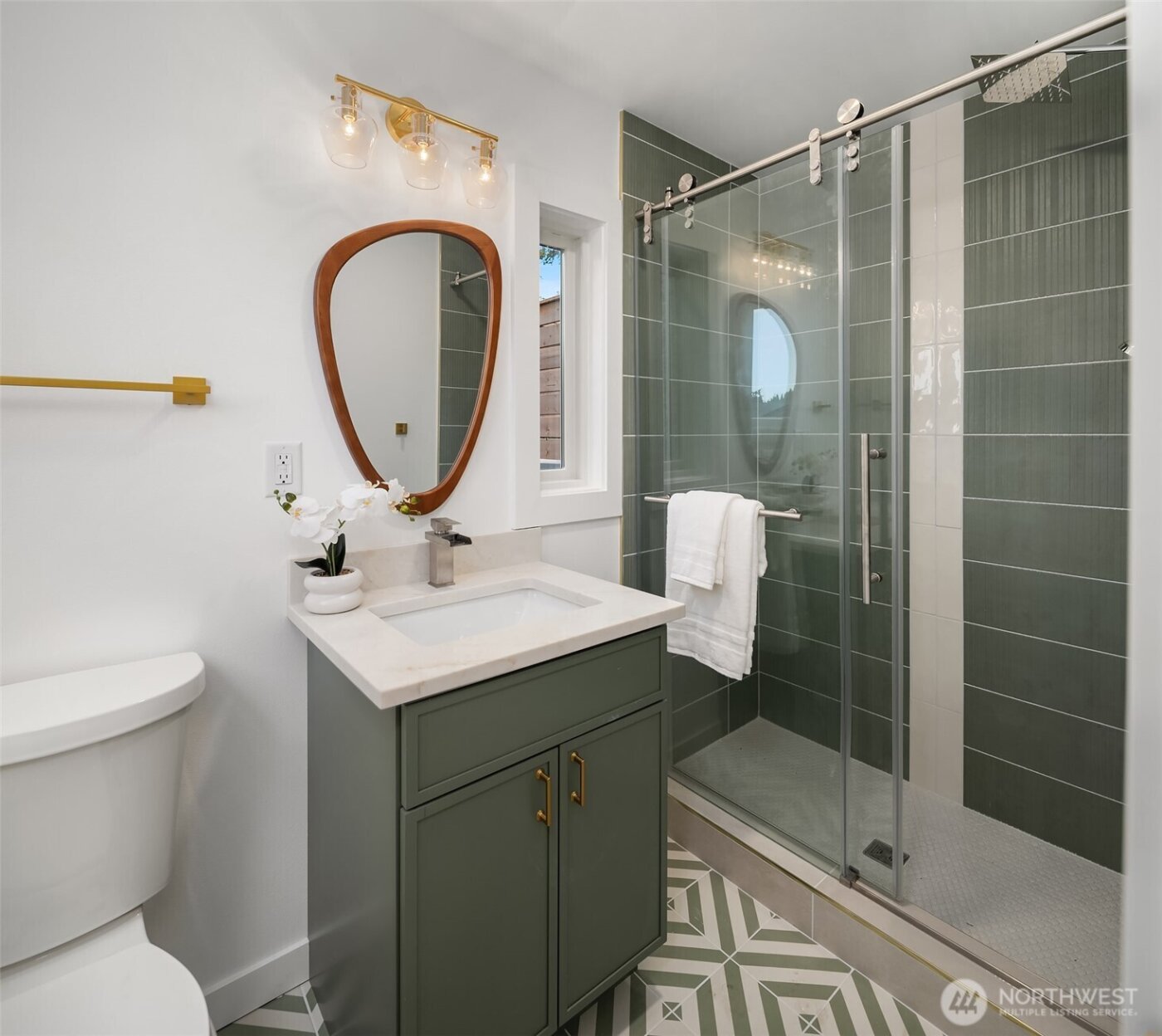 701 10th Street , Mukilteo, WA 98275