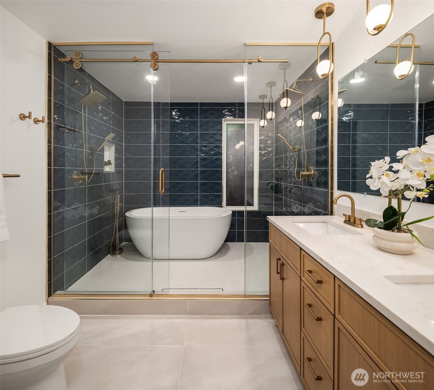 701 10th Street , Mukilteo, WA 98275