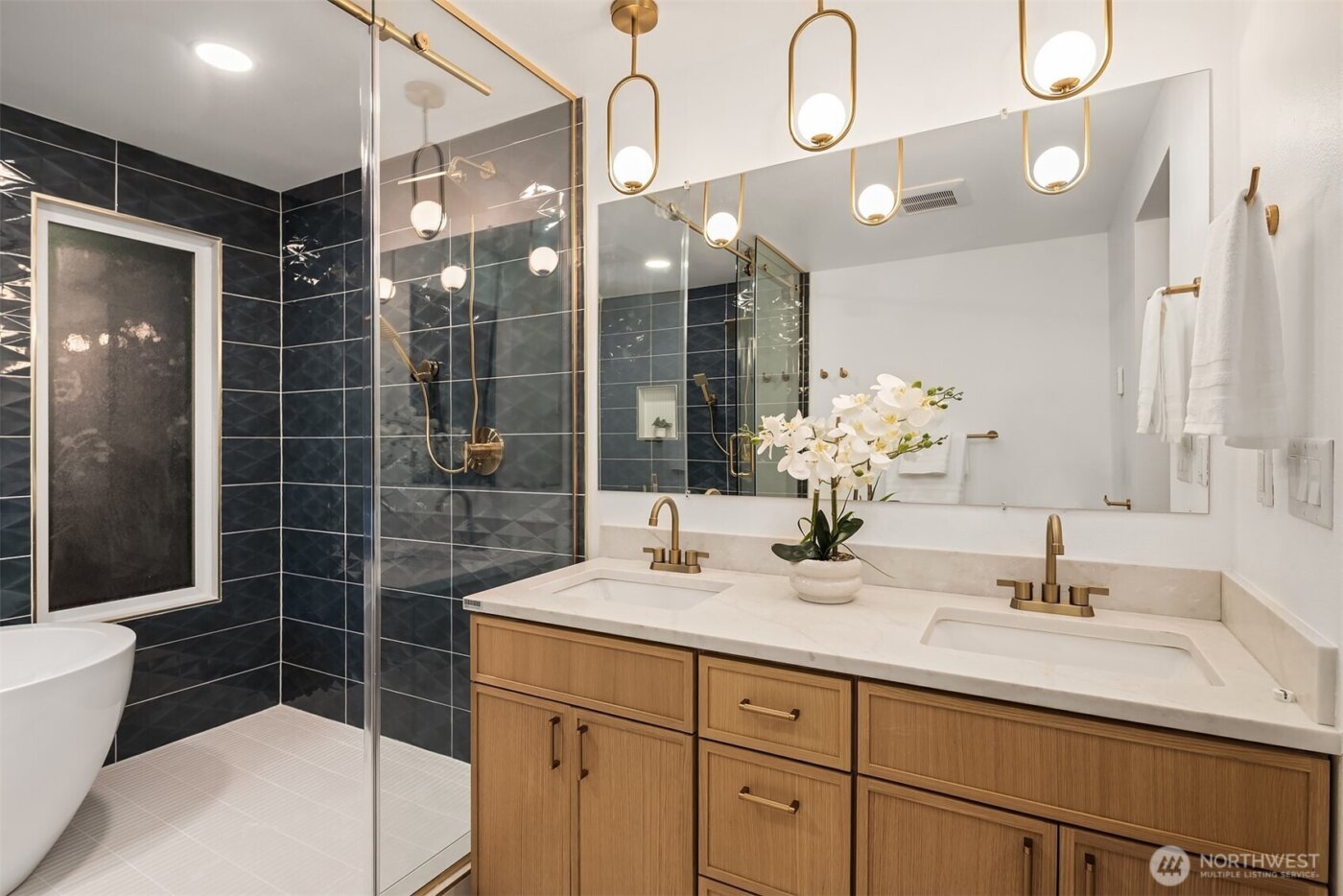 701 10th Street , Mukilteo, WA 98275