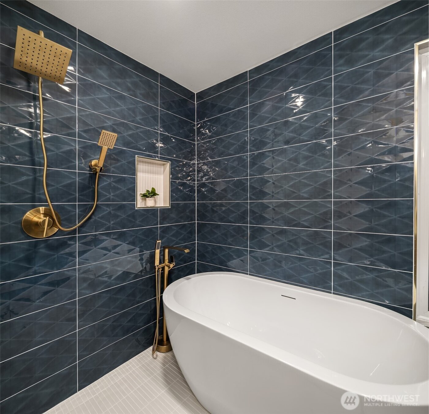 701 10th Street , Mukilteo, WA 98275